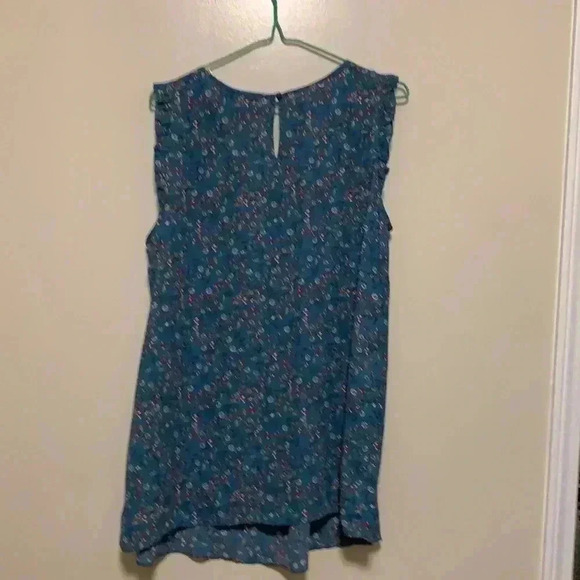 Stork & Babe semi sheer,  light, flowy and airy tunic - Picture 5 of 5